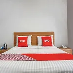 Super Oyo Capital O 91140 Ayodya Kebon Jeruk