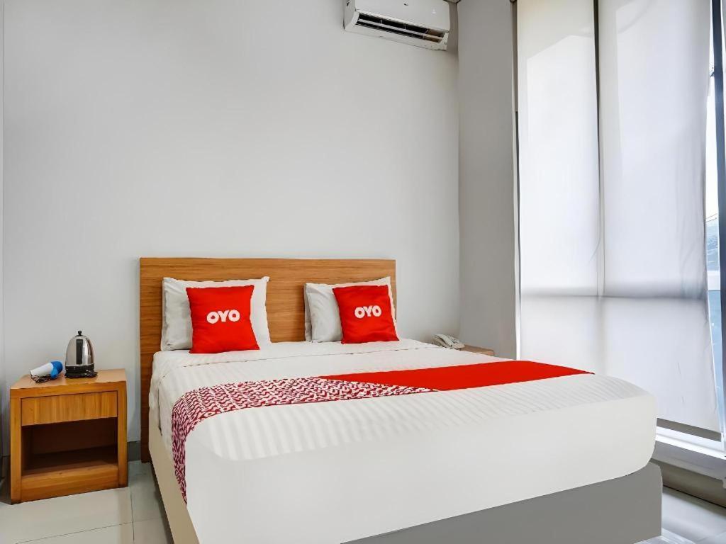 Super Oyo Capital O 91140 Ayodya Kebon Jeruk Jakarta