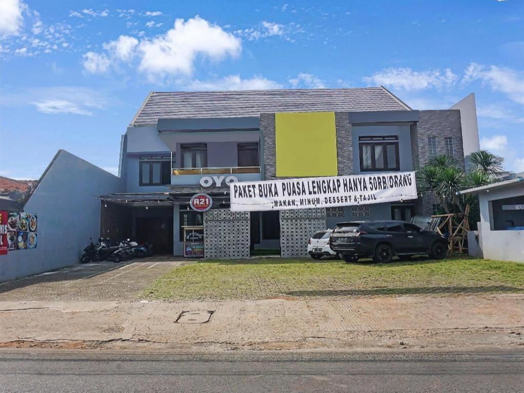 Hotel Super Oyo Capital O 91140 Ayodya Kebon Jeruk