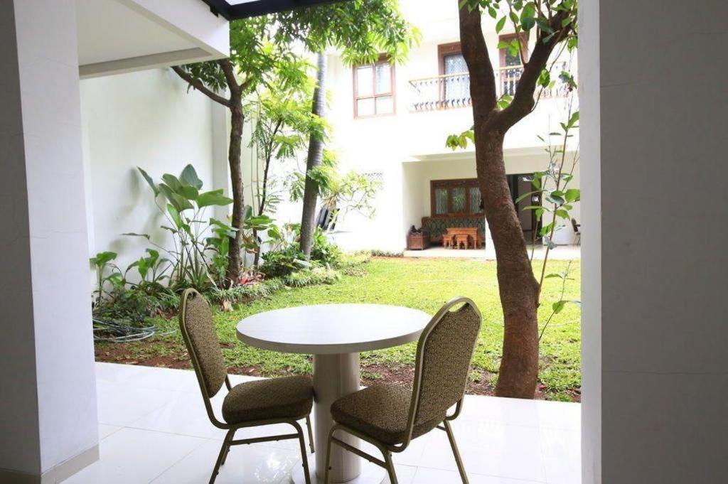 Hotel Super Oyo Capital O 91140 Ayodya Kebon Jeruk 2*
